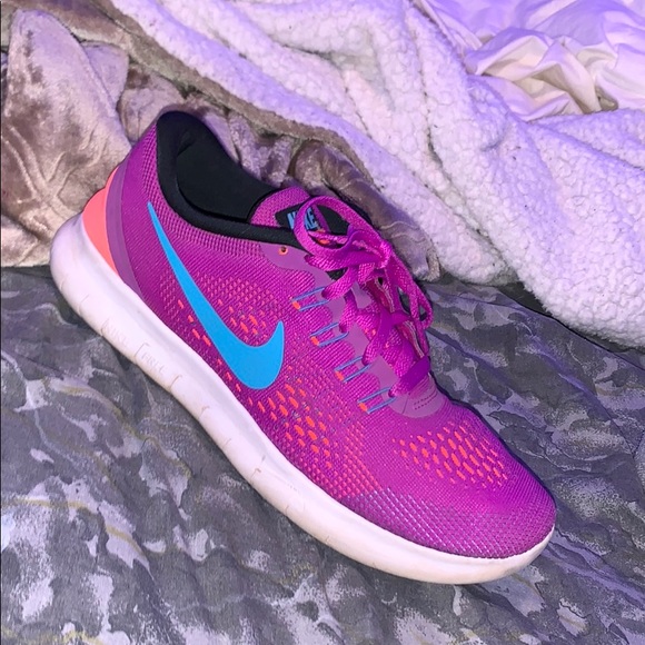 Nike Sneakers - Picture 3 of 4